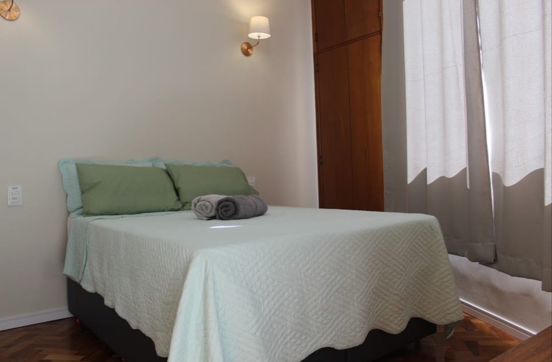 Apartamento a venda Copacabana quarto e sala .